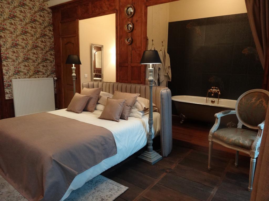 بونجيبو La Bromontoise Chambres D'Hotes الغرفة الصورة