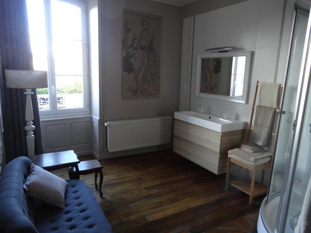 بونجيبو La Bromontoise Chambres D'Hotes الغرفة الصورة