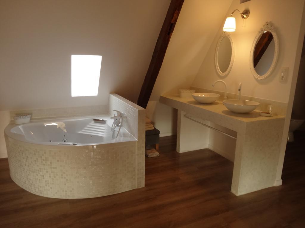 بونجيبو La Bromontoise Chambres D'Hotes المظهر الخارجي الصورة
